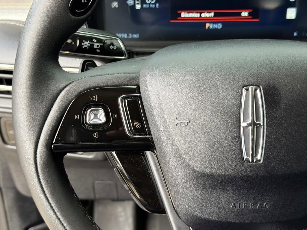 Used 2024 Lincoln Corsair AWD w/ Equipment Group 101A image 25