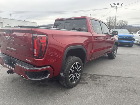 Used 2022 GMC Sierra 1500 AT4 w/ AT4 Premium Package image 3