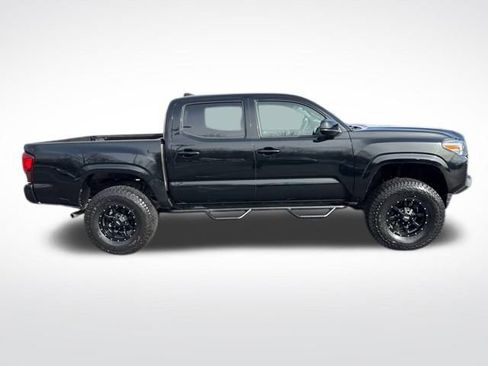 Used 2022 Toyota Tacoma 4x4 Double Cab image 4