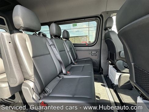 Used 2024 Mercedes-Benz Sprinter 2500 image 23
