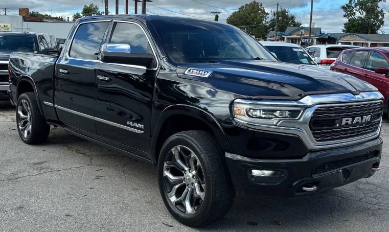 Used 2019 RAM 1500 Limited AWD/4WD image 3