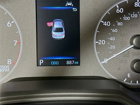 Certified 2025 Toyota Corolla LE image 32