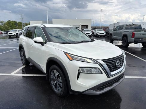 Used 2023 Nissan Rogue SV AWD/4WD image 10