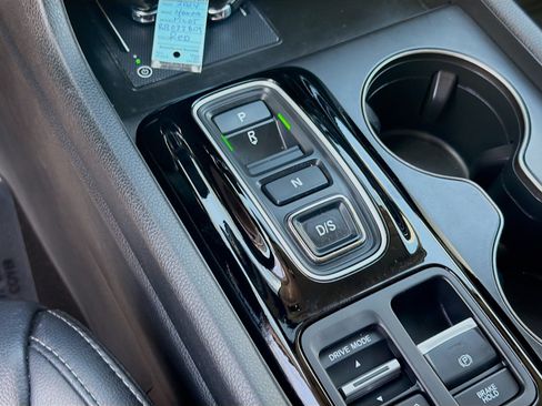 Used 2024 Honda Pilot EX-L image 15