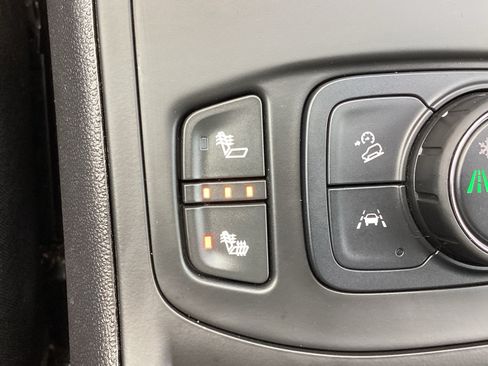 Used 2023 GMC Terrain SLE w/ Driver Convenience Package FWD image 6