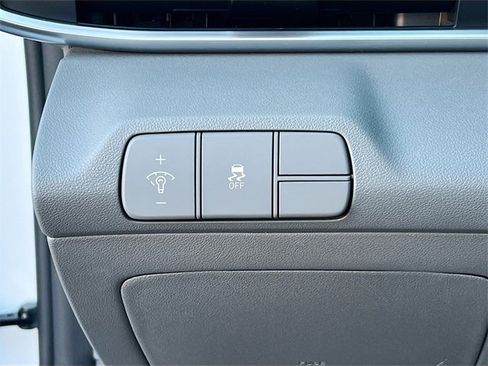 New 2026 Hyundai Elantra Sport image 9