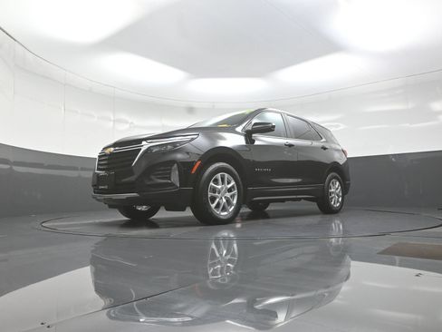 Used 2024 Chevrolet Equinox LT AWD/4WD image 11