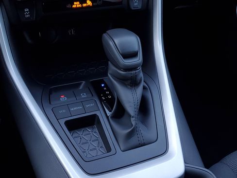 New 2025 Toyota RAV4 LE image 29