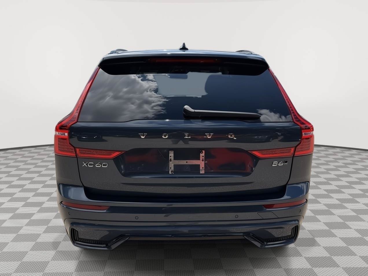 Used 2023 Volvo XC60 B6 Ultimate w/ Climate Package AWD/4WD image 8