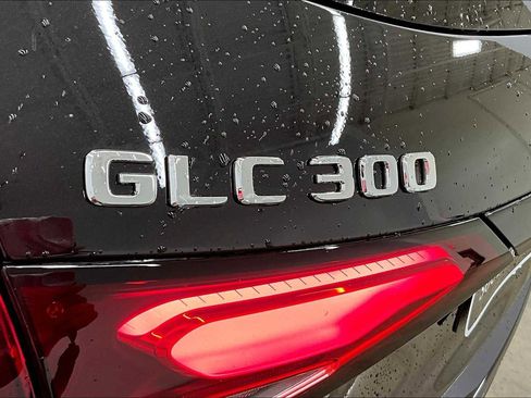 New 2025 Mercedes-Benz GLC 300 image 15