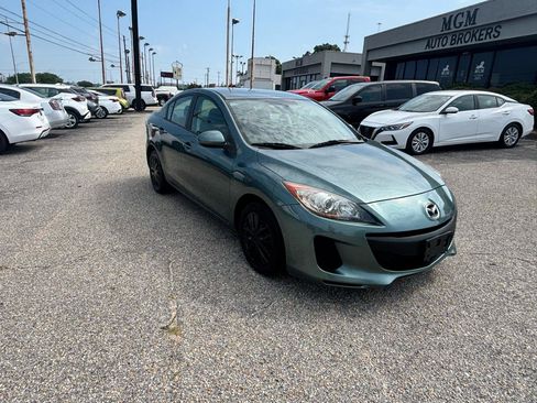 Used 2013 MAZDA MAZDA3 i SV w/ Convenience Pkg FWD image 3