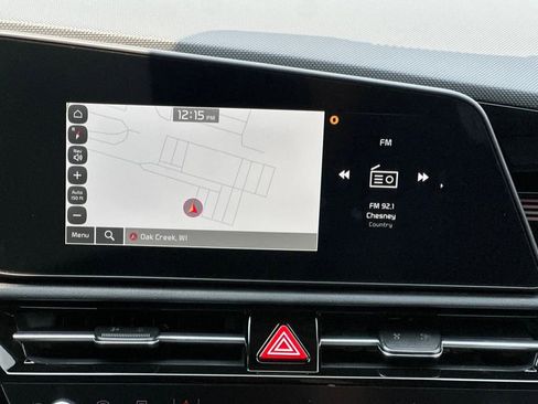 New 2025 Kia Niro EX image 30