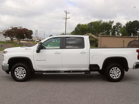 Used 2026 Chevrolet Silverado 2500 LT AWD/4WD image 4