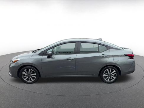 Used 2025 Nissan Versa SV FWD image 9
