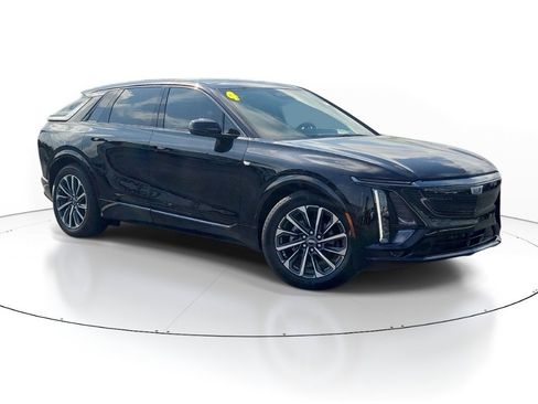 Used 2024 Cadillac Lyriq Sport RWD image 30