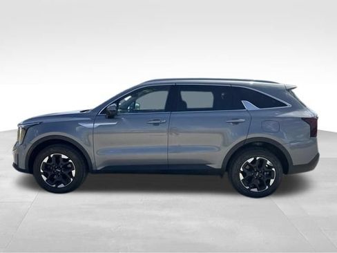 Certified 2024 Kia Sorento S AWD/4WD image 6
