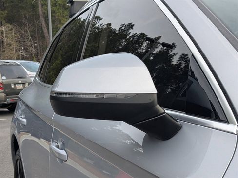 Used 2022 Audi Q5 2.0T Premium Plus image 11