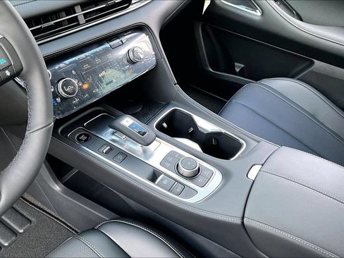 New 2027 INFINITI QX60 Luxe FWD image 12