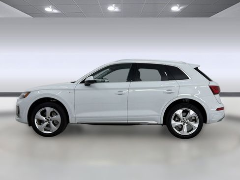 Used 2023 Audi Q5 2.0T Premium Plus AWD/4WD image 2
