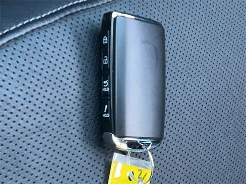 Used 2023 MAZDA CX-9 Touring Plus image 32