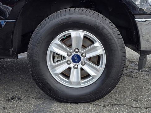 Used 2018 Ford F150 XLT image 9