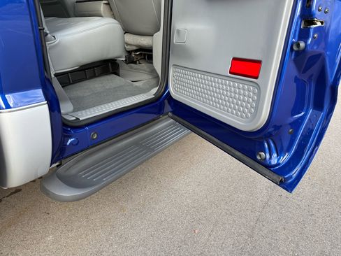 Used 2003 Ford F250 Lariat image 48