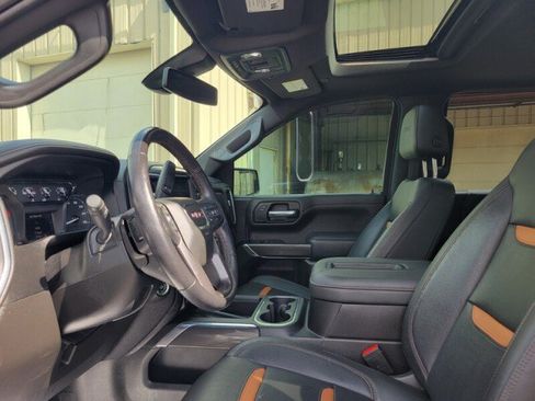 Used 2022 GMC Sierra 1500 AT4 w/ AT4 Premium Package AWD/4WD image 12