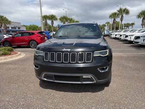 Used 2017 Jeep Grand Cherokee Limited w/ Luxury Group II AWD/4WD image 5