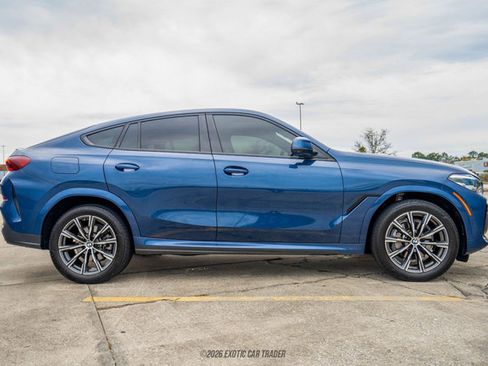 Used 2022 BMW X6 xDrive40i w/ M Sport Package image 9
