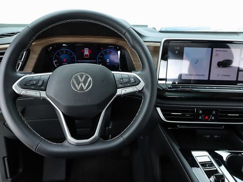 New 2026 Volkswagen Atlas SE FWD image 59