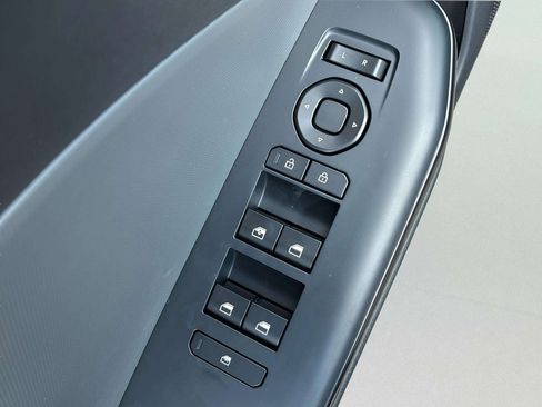 Used 2025 Kia K4 FWD image 19