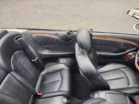 Used 2009 Mercedes-Benz CLK 350 Cabriolet image 31