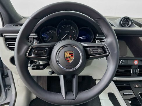 New 2026 Porsche Macan image 15