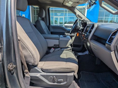 Used 2015 Ford F150 XLT w/ Equipment Group 302A Luxury AWD/4WD image 39