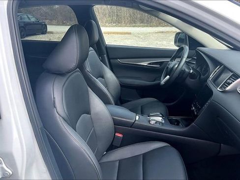 Used 2023 INFINITI QX50 Pure AWD/4WD image 7