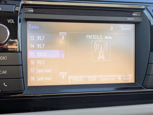 Used 2014 Toyota Corolla LE image 13