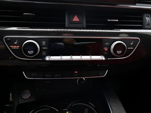 Used 2023 Audi S4 Premium Plus w/ Premium Plus Package image 25