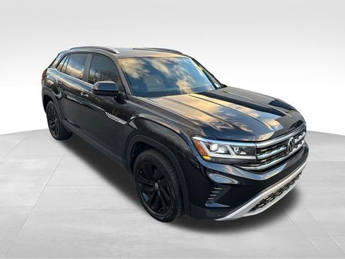 Used 2022 Volkswagen Atlas Cross Sport SE w/ Panoramic Sunroof Package image 7