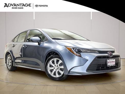 Certified 2026 Toyota Corolla LE FWD image 2