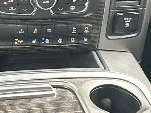 Used 2017 RAM 1500 Limited image 26