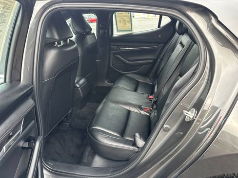 Used 2024 MAZDA MAZDA3 s FWD image 16