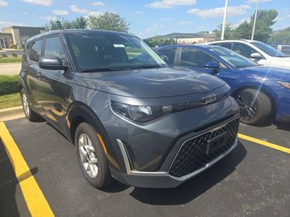 Used 2025 Kia Soul LX w/ LX Technology Package