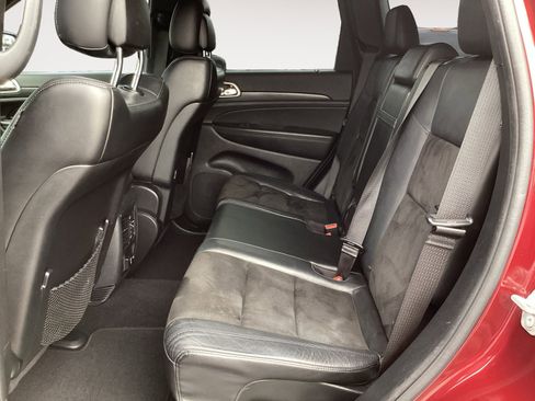 Used 2020 Jeep Grand Cherokee Altitude image 27