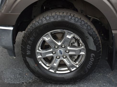 Used 2022 Ford F150 Lariat w/ Equipment Group 502A High image 11