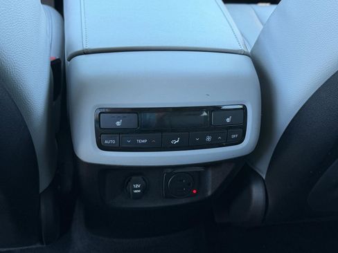 Used 2022 Hyundai Palisade SEL w/ 8P Bench Seat Package AWD/4WD image 7