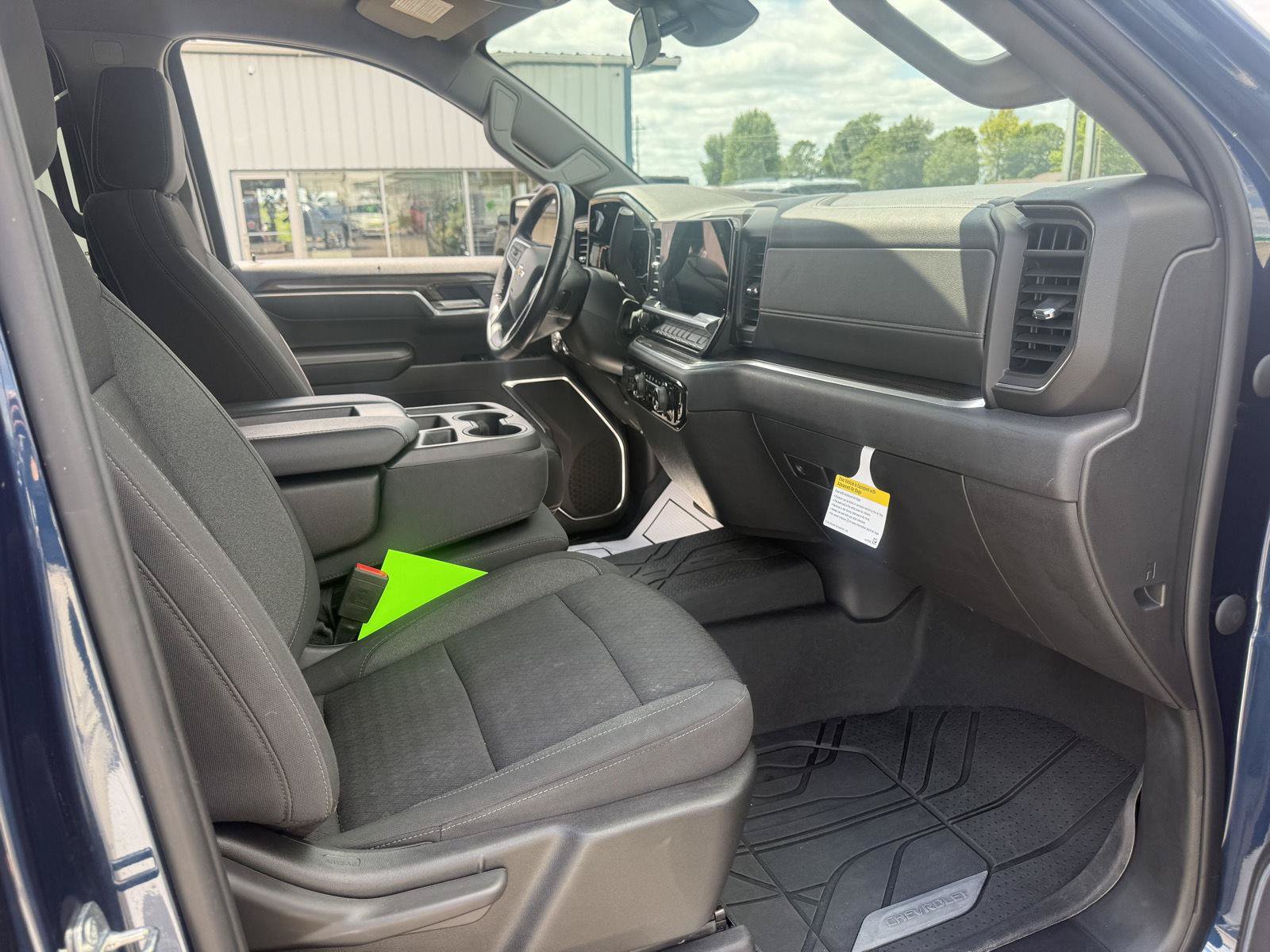 Used 2022 Chevrolet Silverado 1500 LT w/ All Star Edition Plus AWD/4WD image 21