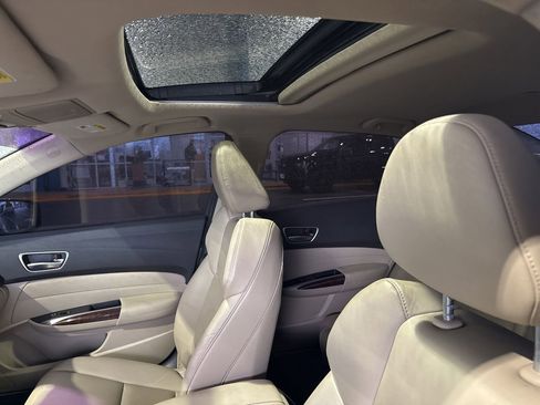 Used 2020 Acura TLX image 21