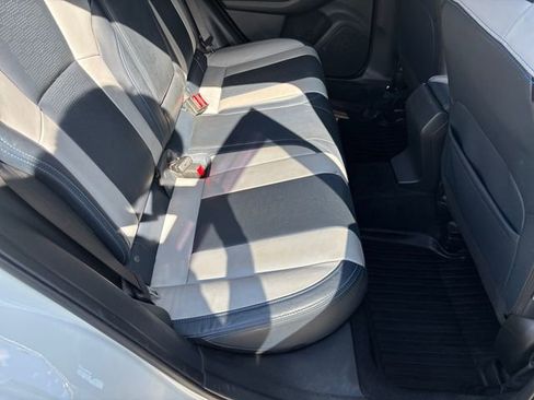 Used 2019 Subaru Crosstrek Hybrid w/ Moonroof Package w/Navigation AWD/4WD image 18