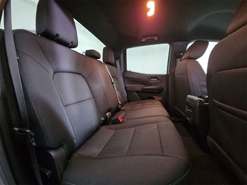 Used 2024 GMC Canyon Elevation image 20