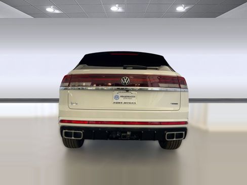 New 2026 Volkswagen Atlas Cross Sport SEL Premium R-Line image 10